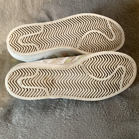 / for $25 ADIDAS Superstar 3D Hologram 2.0 Iridescent Shoes Big Kids Size 5.5 - Picture 8 of 14